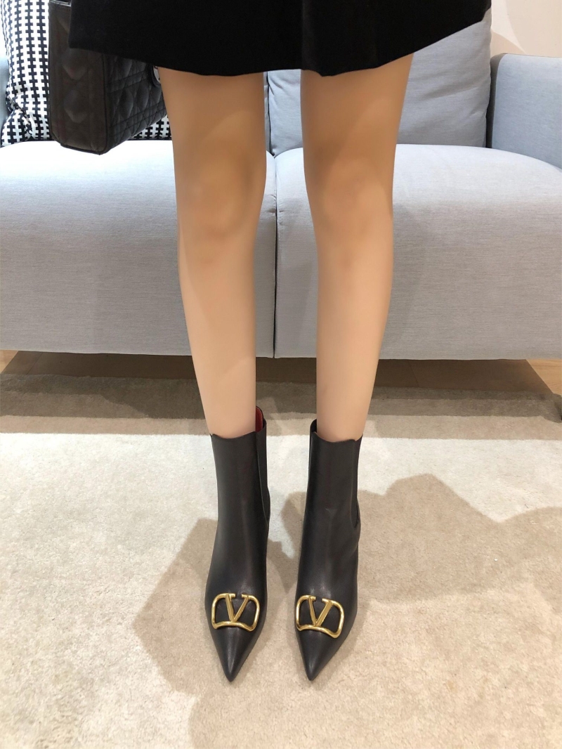 Va1e*ntin0 boots